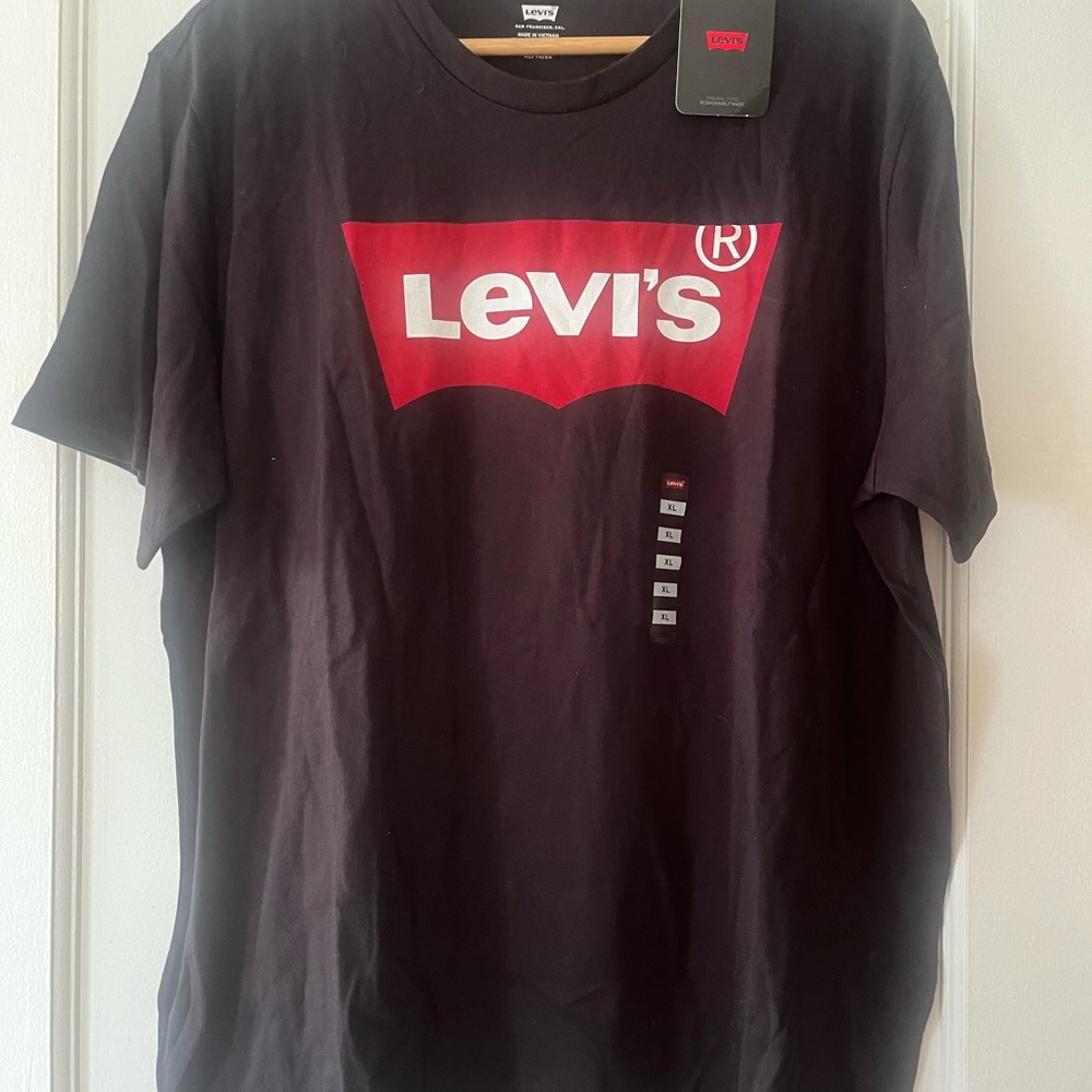Levi's Men's Black Tee with Red Logo